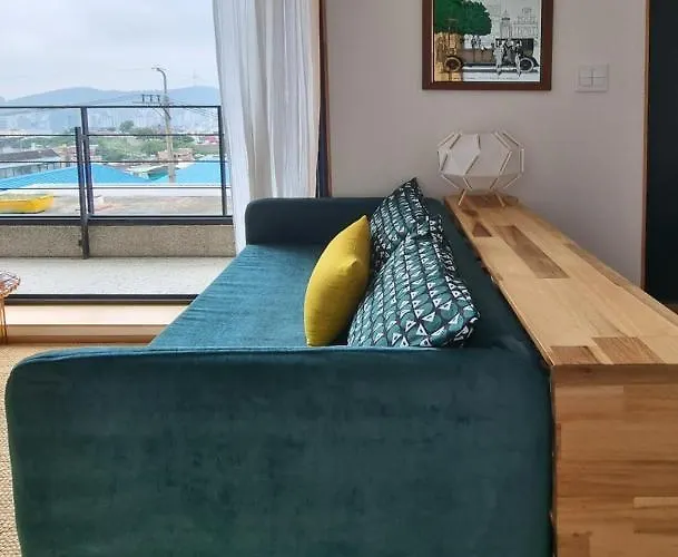 Naksan Balcony *